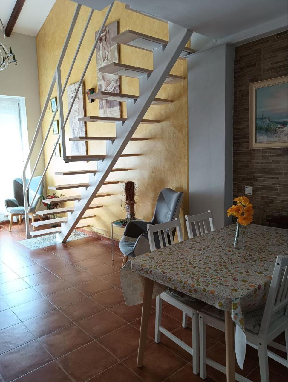 Loft In Ehemaligem Fischer Haus Appartement Valencia Buitenkant foto